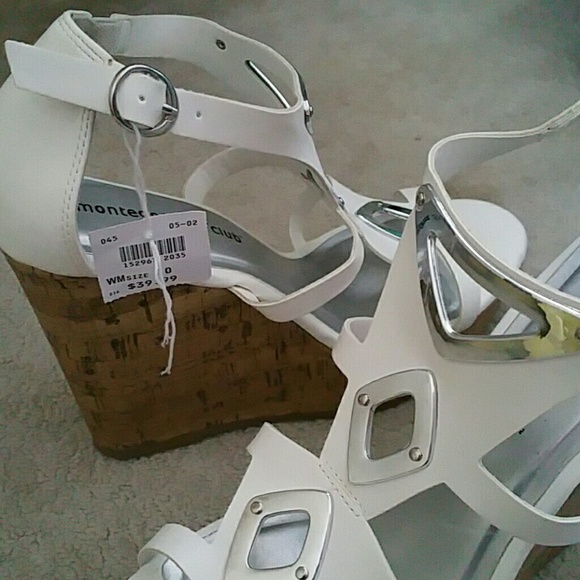 WOMEN VERY COMFORTABLE WEDGES - Picture 2 of 5