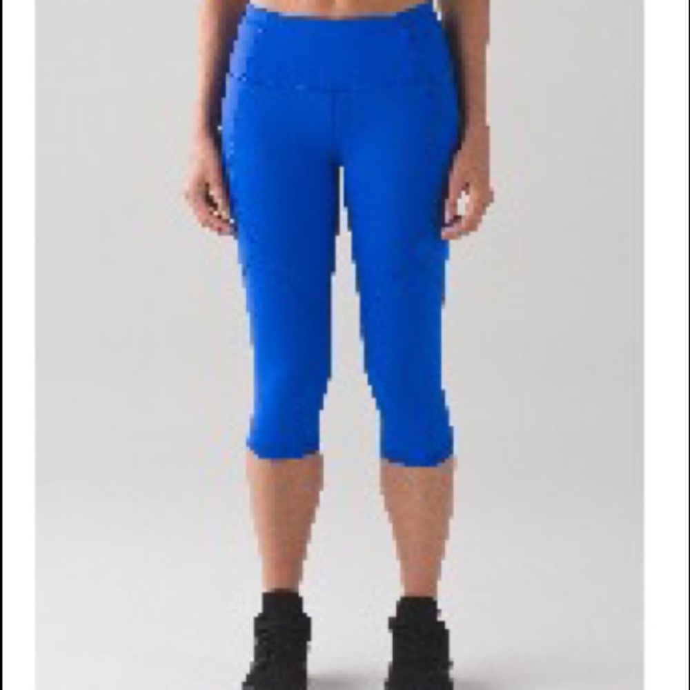 Lululemon crops