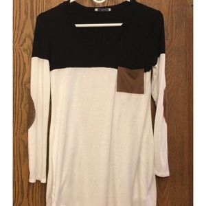 🚨FINAL MARKDOWN!🚨Black and White Long Sleeve Top