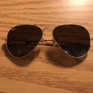Tan/gold ray bans
