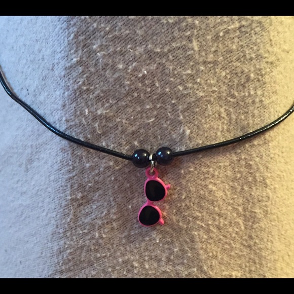 BEACH CHOKERS - Picture 2 of 5