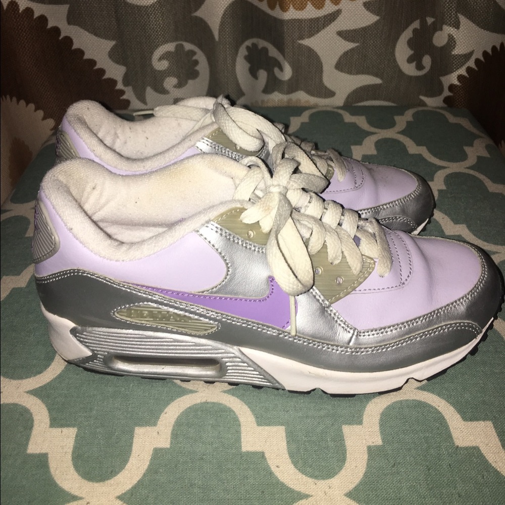 Nike Air Max 90 in Purple/Silver (Size 7Y)