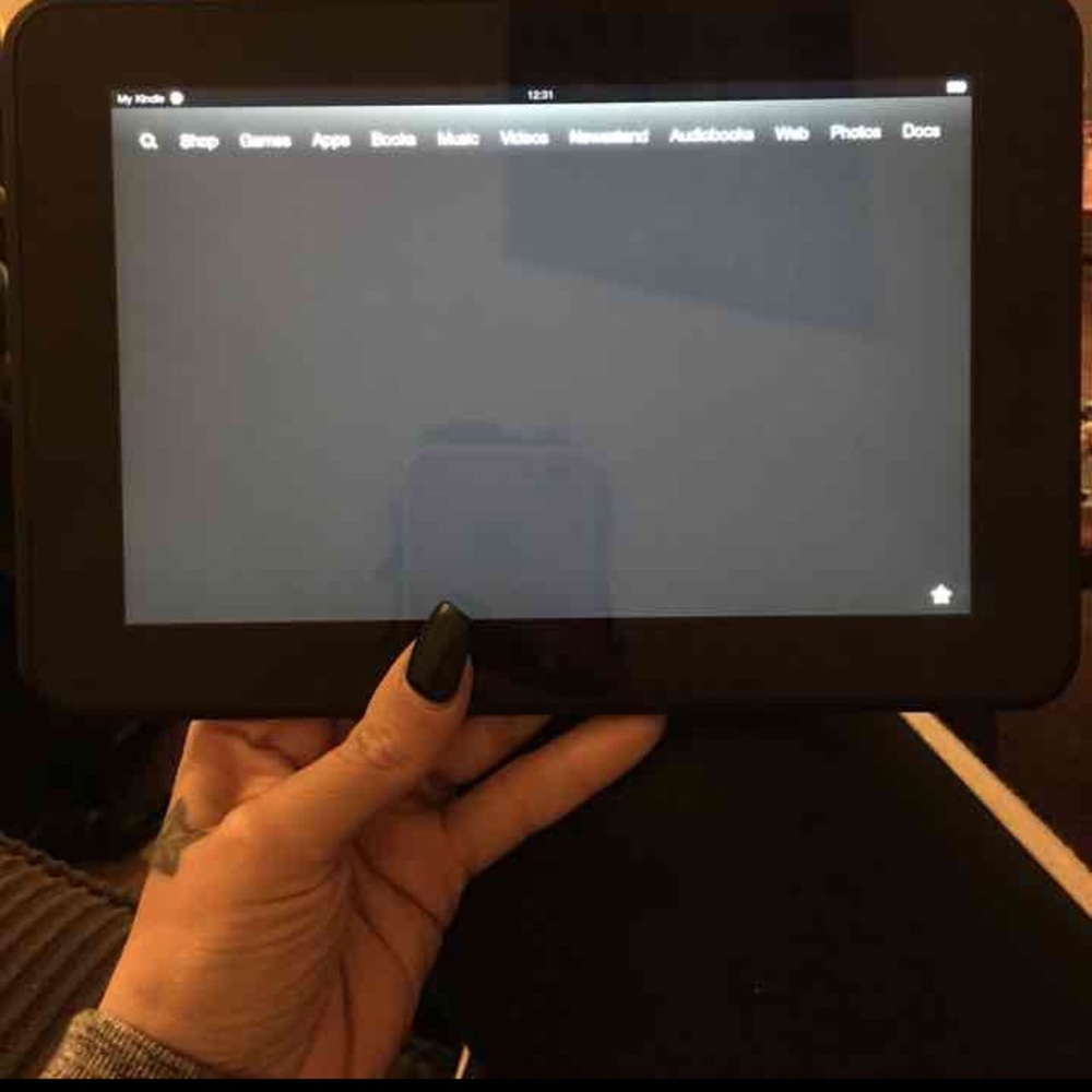 Amazon kindle tablet 11.7 inch screen