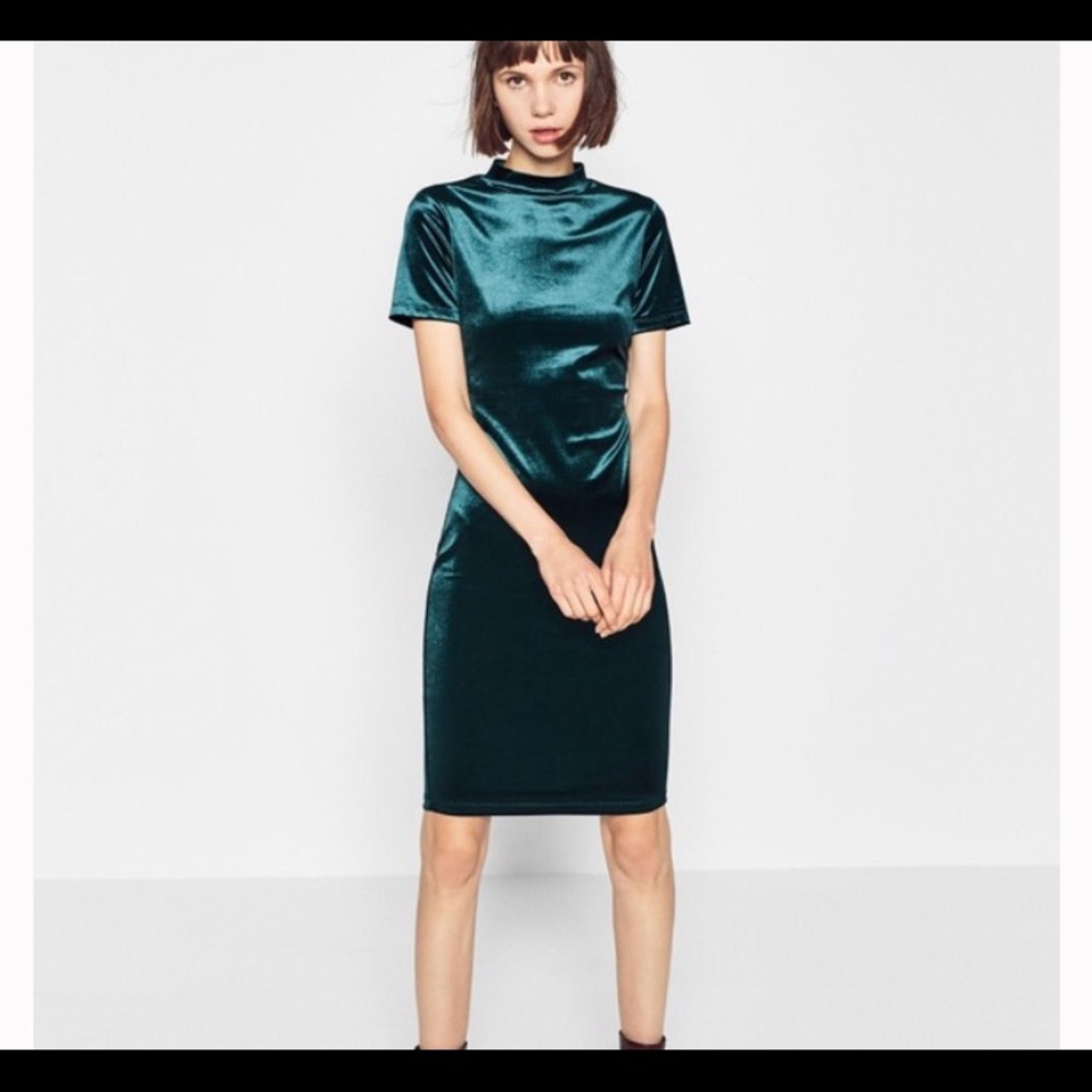 Emerald Green Velvet Midi Dress