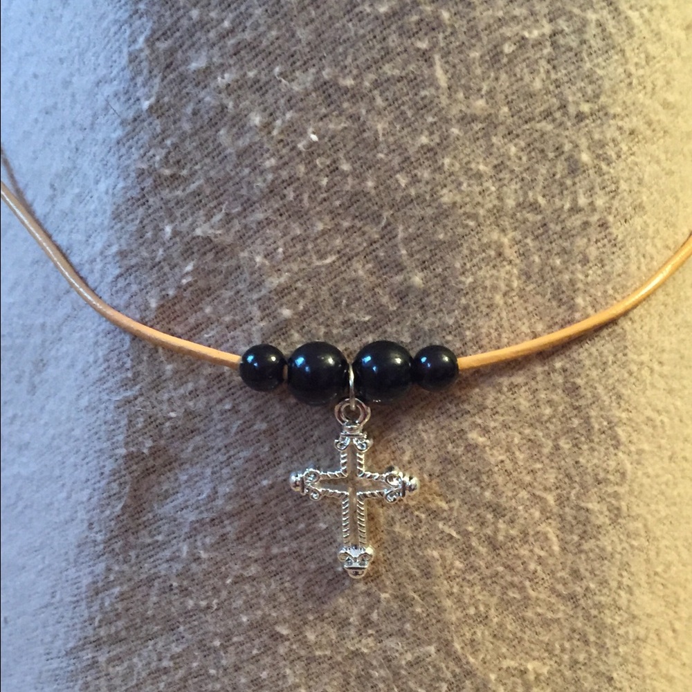 Cross Chokers