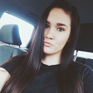 Meet your Posher, Mikayla