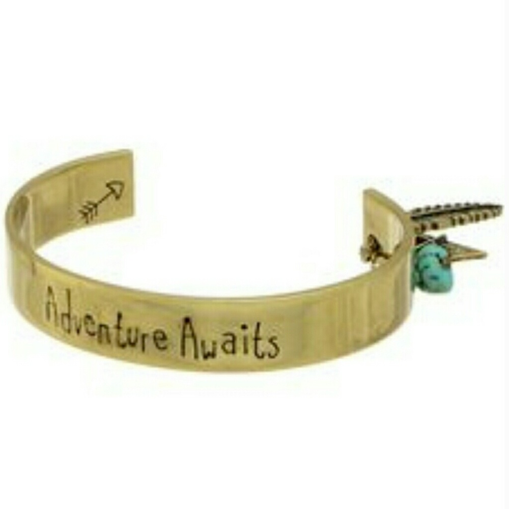 🏹Adventure Awaits Cuff Bracelet (Gold)