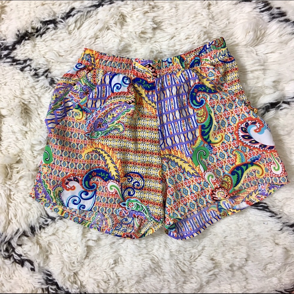 NWOT Boutique colorful print Aztec shorts