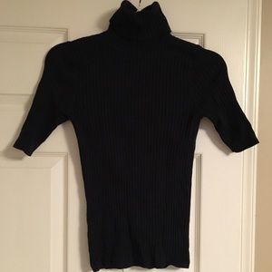 Black short sleeve turtle neck