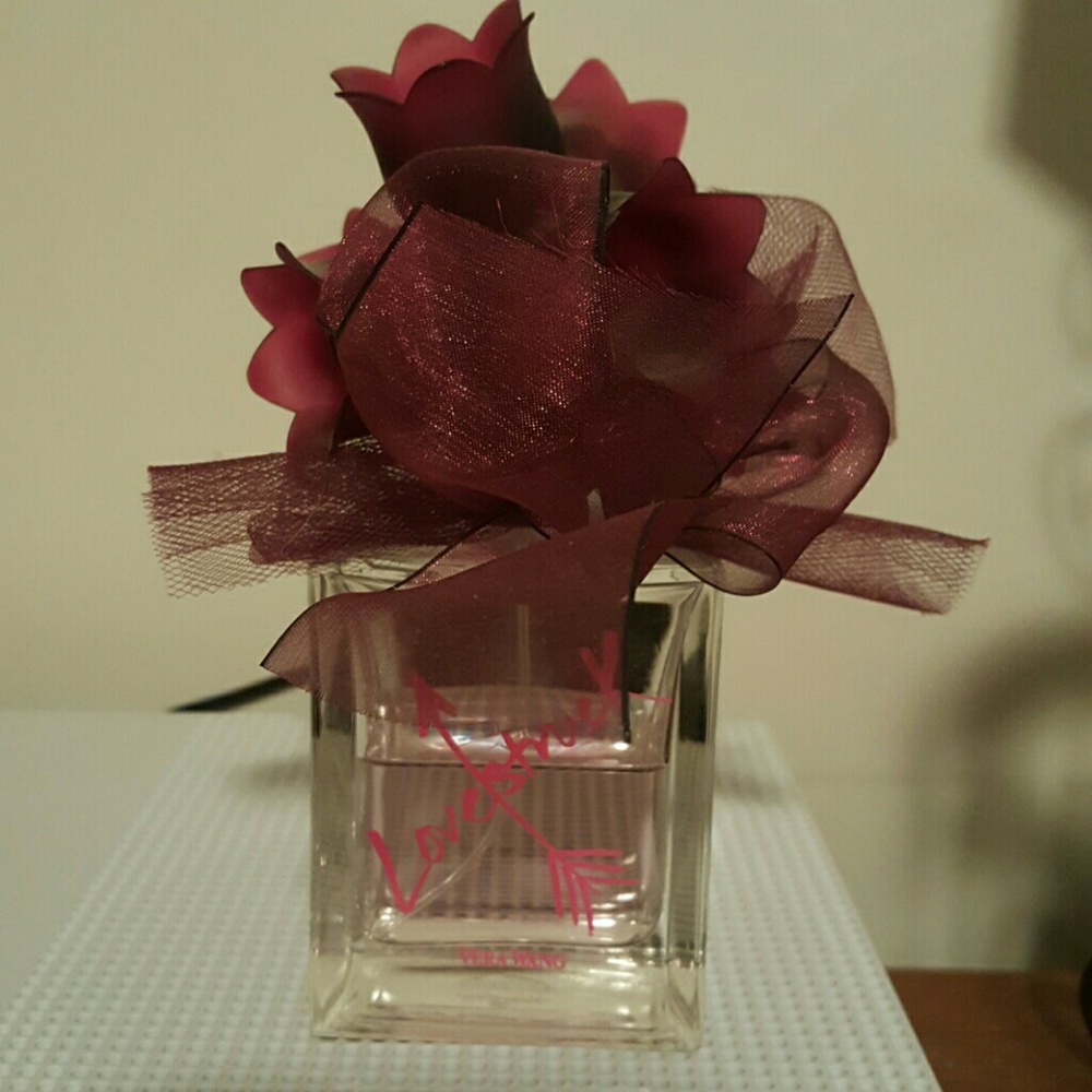 *sold* Vera Wang Lovestruck