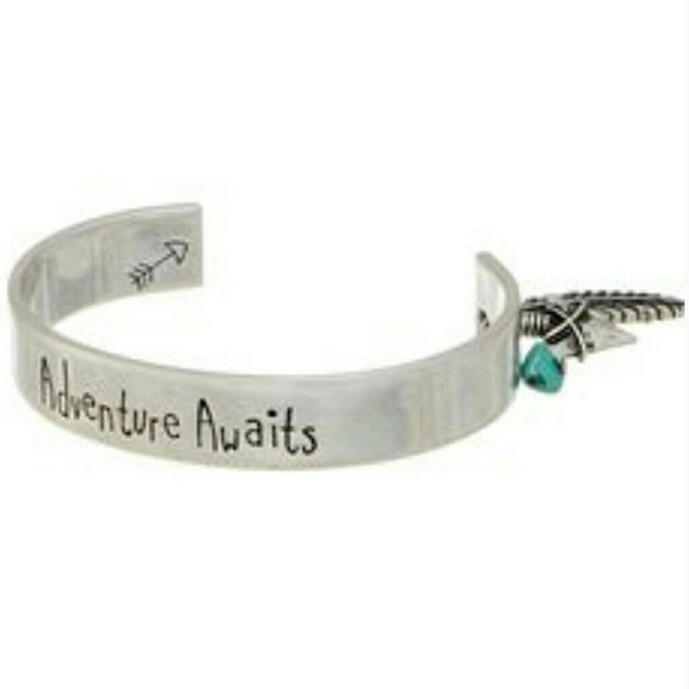 🏹Adventure Awaits Cuff Bracelet (Silver)