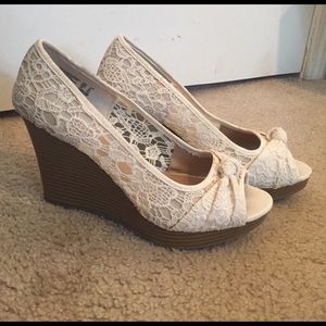 Cream Lace Wedges