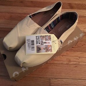 Brand New Toms (Natural Canvas)