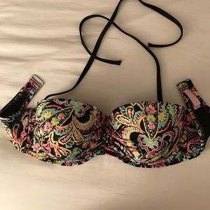 Victoria's Secret Underwire Bikini Top!!