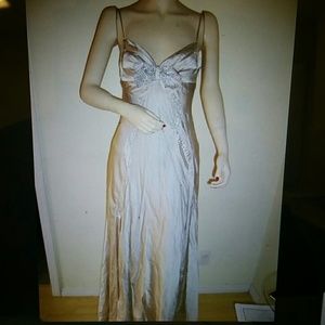 Bebe tara subkoff long bow dress size 6