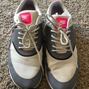 Nike Air Max Thea- hot pink and white