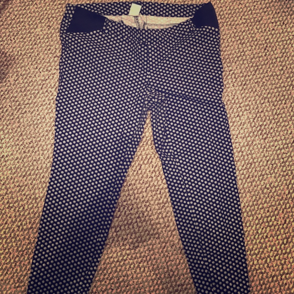 Old Navy Maternity Side Panel Navy Pixie Size 16