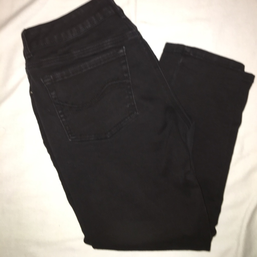 Kohl's Black denim skinny capris (11)