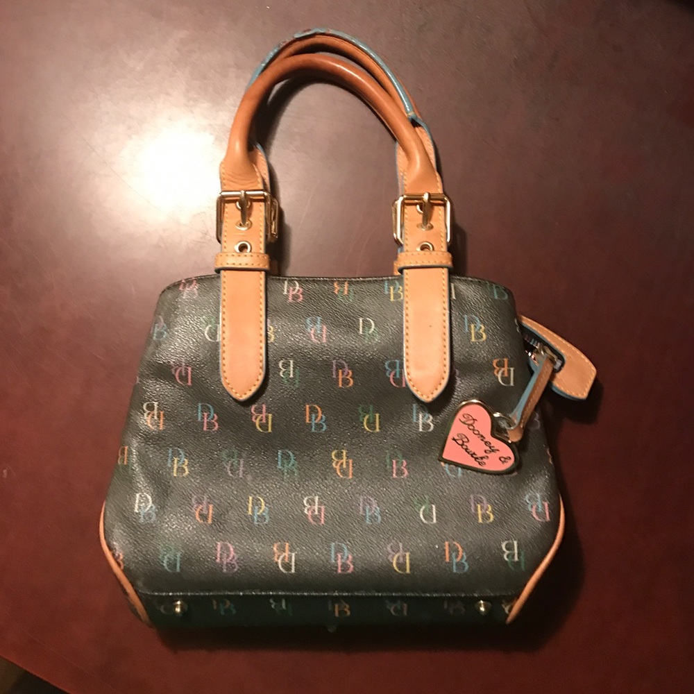 Dooney & Bourke hand bag