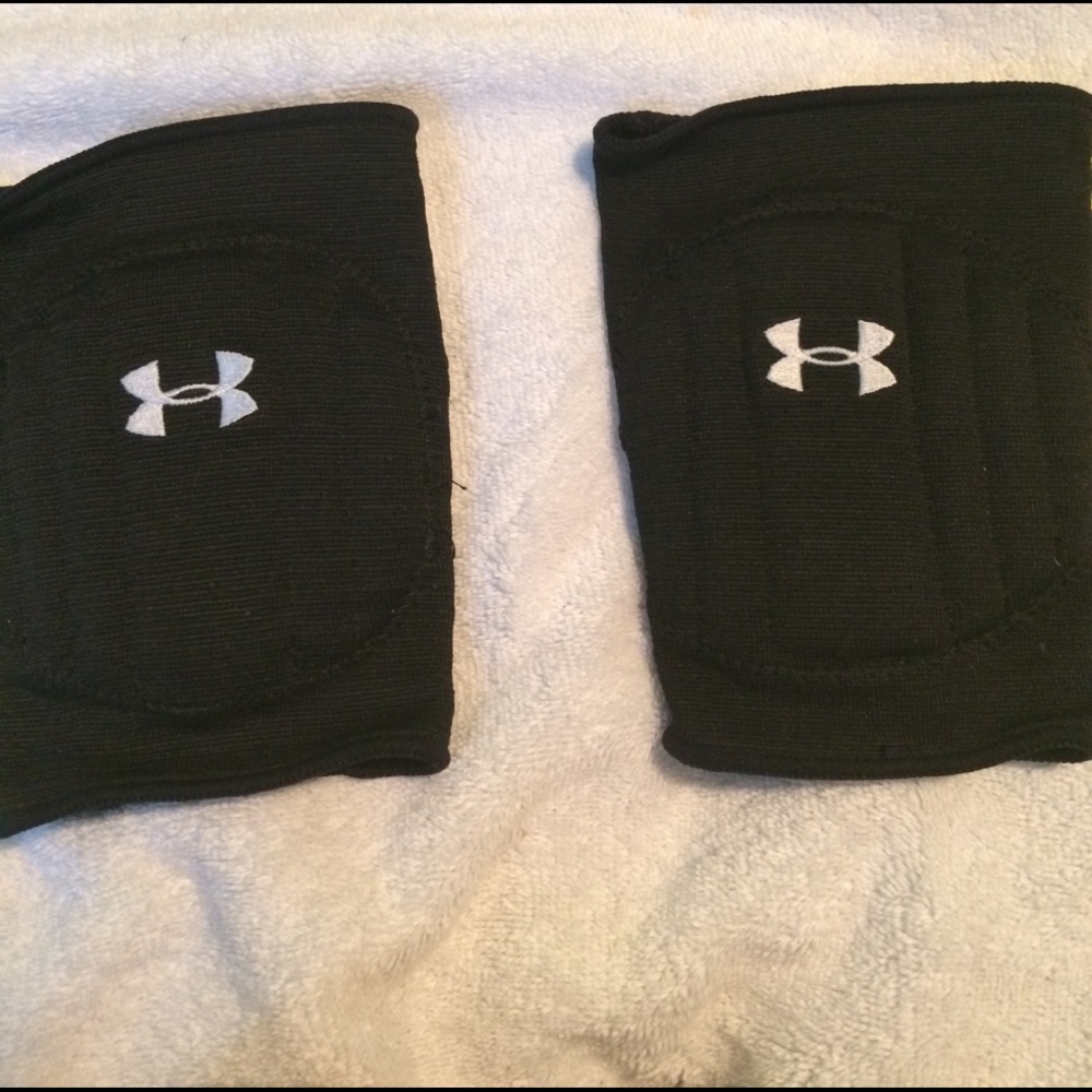 Under Armour volleyball knee pads