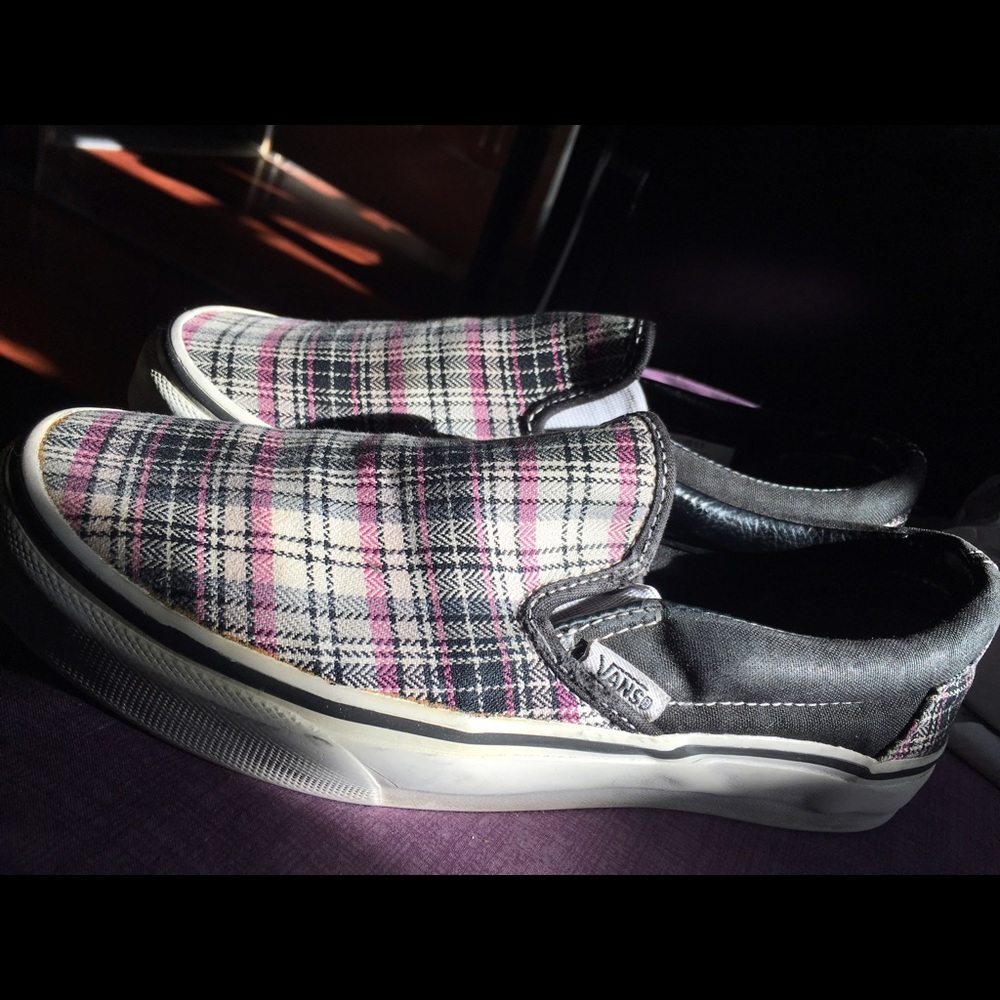 Vans size 7 Women size 5.5 Men.