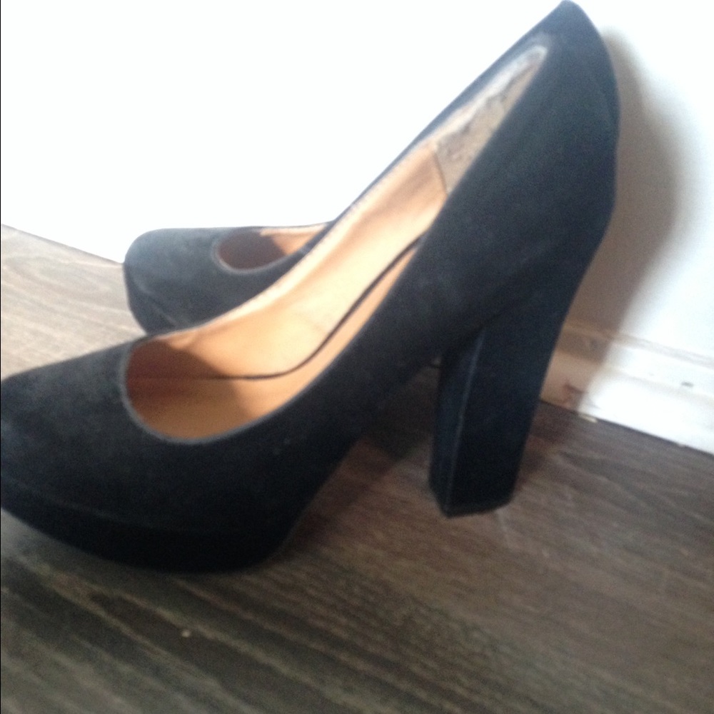 Qupid Black velvet pumps - size 7