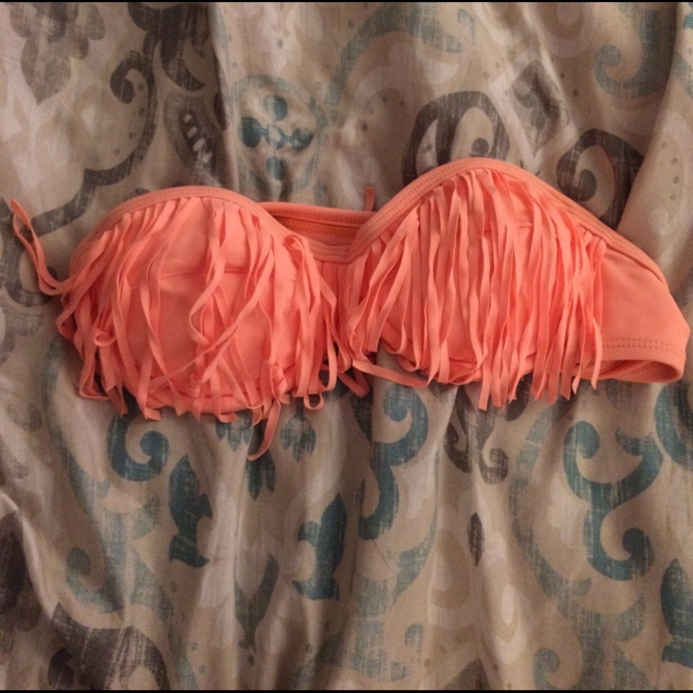 Peach strapless bikini top👙