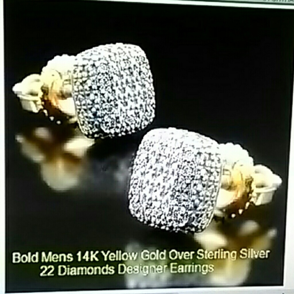 MENS 22 Diamond Stud Earrings.