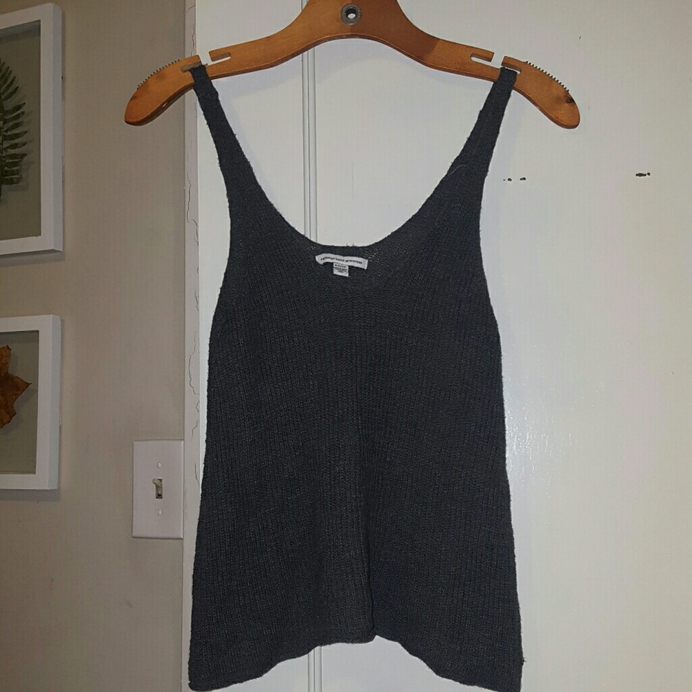 Grey knit crop top