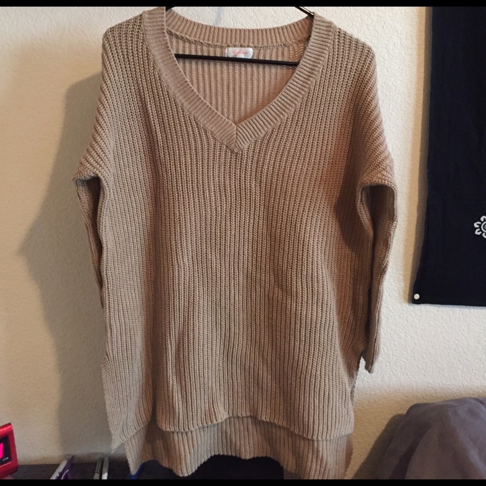 Beige/tan oversized sweater
