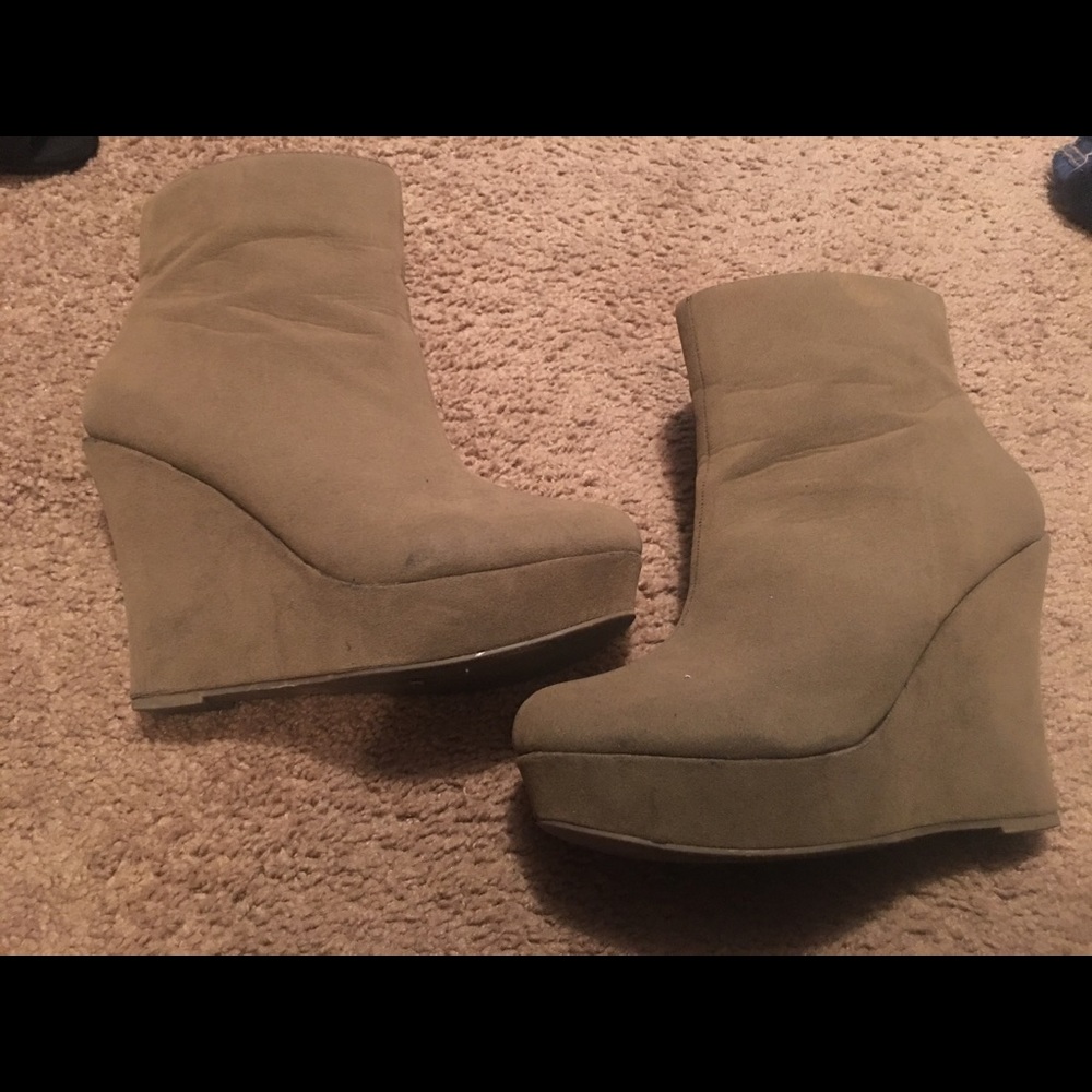 Platform shoes