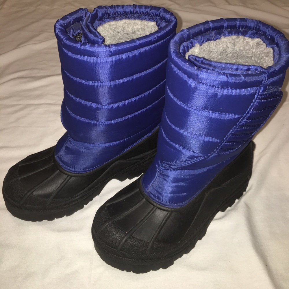 Navy snow boot (3)