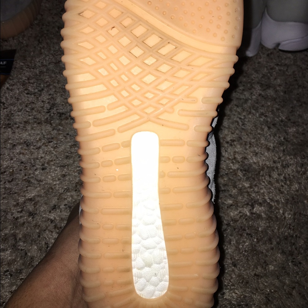 Addidas yeezy boost 750 - Picture 2 of 4