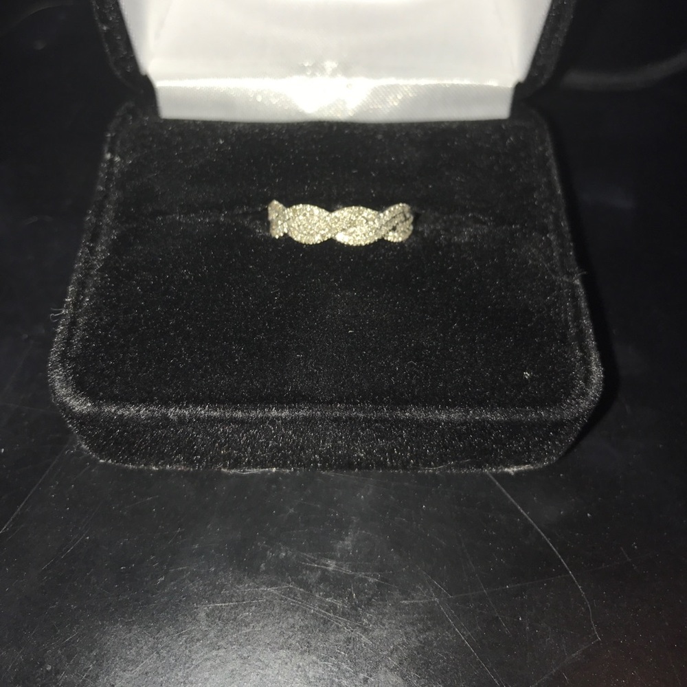 Zales size 5 ring