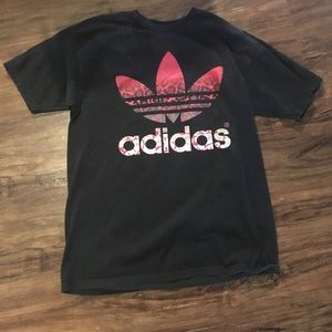 Adidas t shirt L