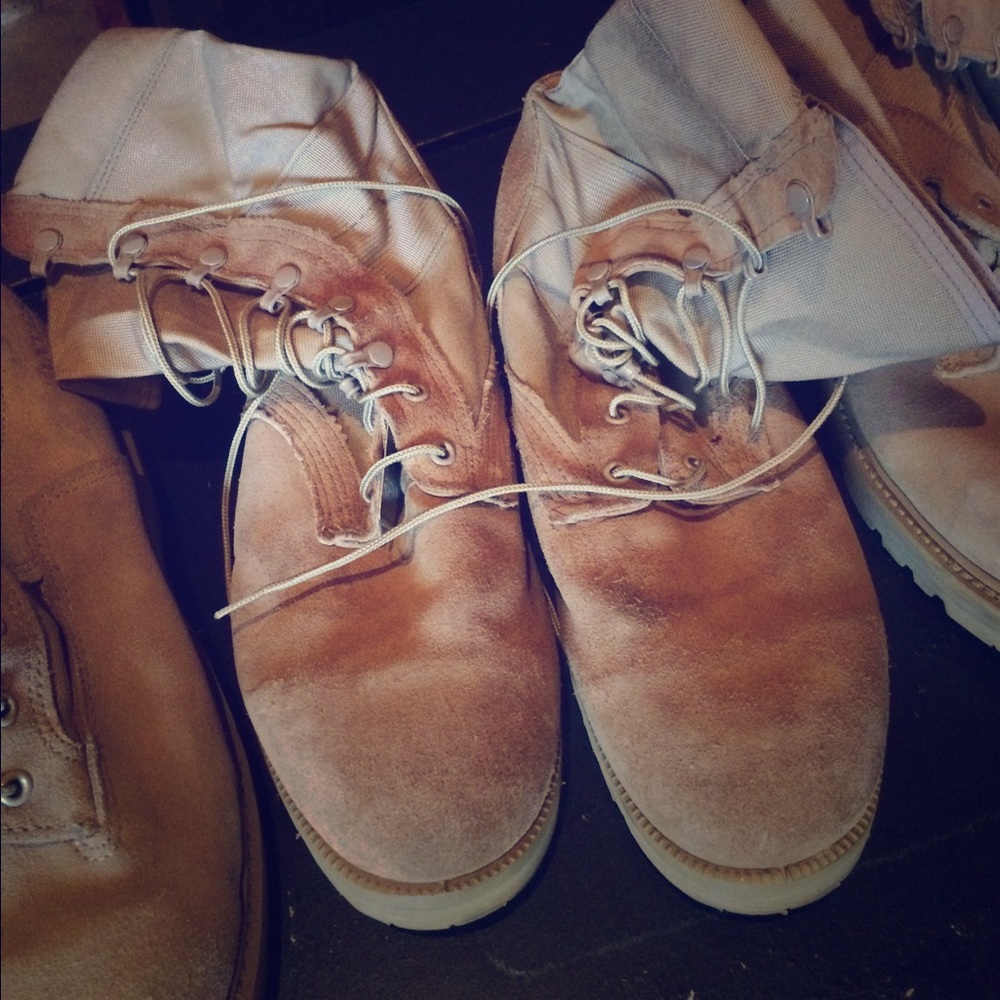 Men's Army boots