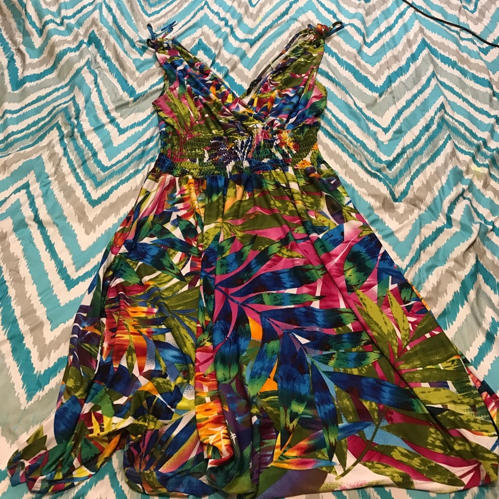 Patterned V-Neck Dress