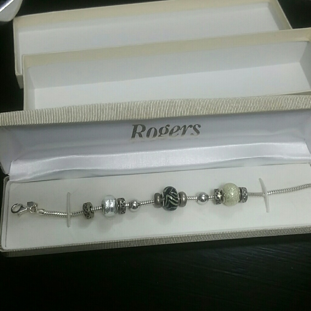 NIB Charmed Memory Bracelet