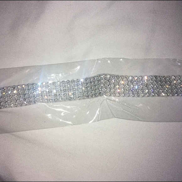 Star Studded Bling Choker - Picture 4 of 4