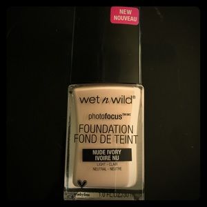 new not used ,wrong shade for me .