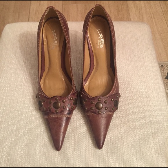 Brown leather heals - Picture 1 of 8