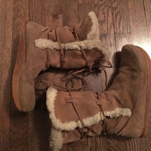 Earth winter boots