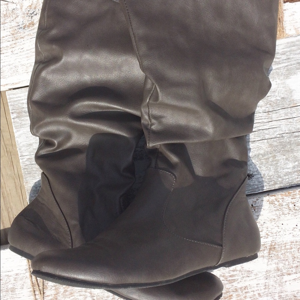 Gray calf length boots. Like new.