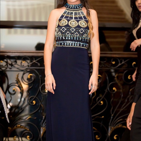 Dresses & Skirts - Hi!! I am selling my sweet 16 dress