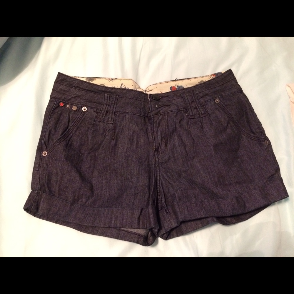 T5 jean shorts