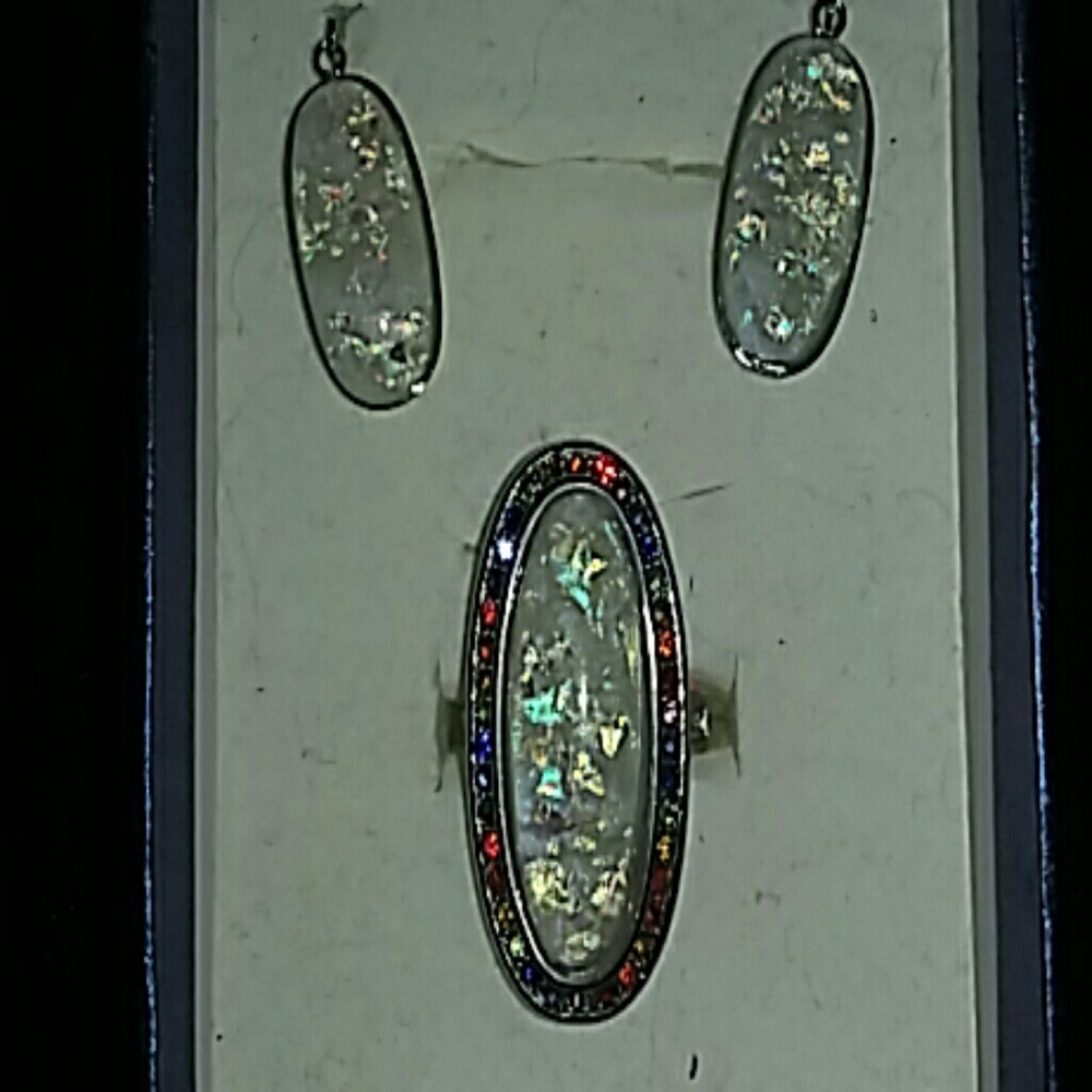 10 and a half carat opal ring and earring set