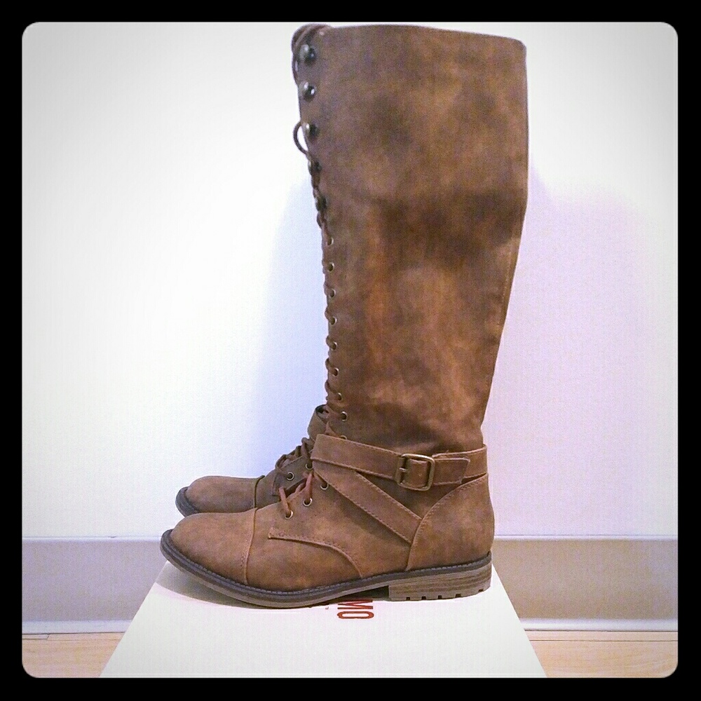 Mossimo lace-up boots