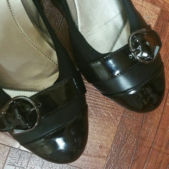 Black Flats -SOLD - Picture 2 of 4