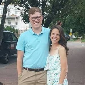 Meet your Posher, Hilary