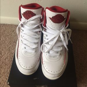 Air Jordan Retro 2s Men's sz 7.5